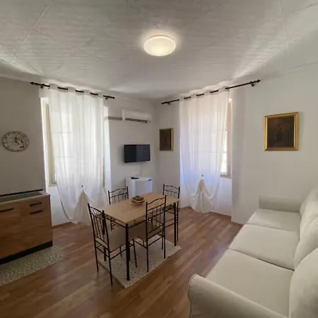 Apartment Old Town-novigrad 20 M From The Sea - One Bedroom Novigrad Istria