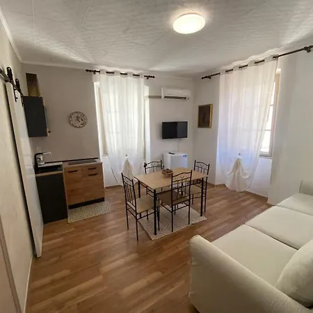 Apartment Old Town-novigrad 20 M From The Sea - One Bedroom *