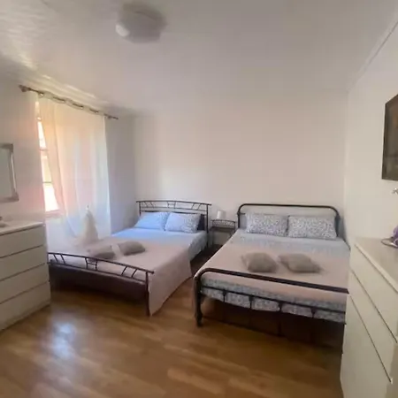 Old Town-novigrad 20 M From The Sea - One Bedroom Novigrad Istria
