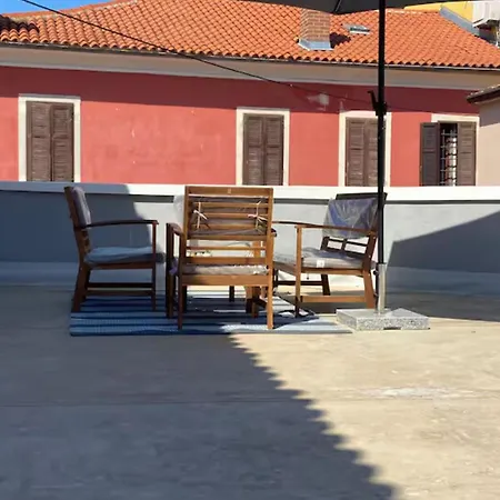 Old Town-novigrad 20 M From The Sea - One Bedroom Apartment *