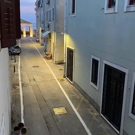 Old Town-novigrad 20 M From The Sea - One Bedroom Novigrad Istria